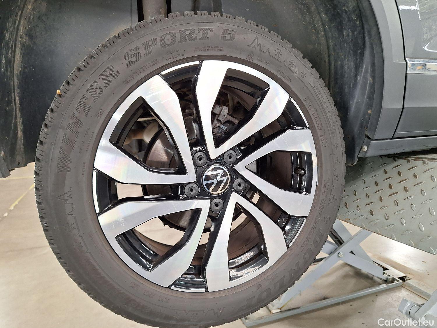  Volkswagen  T-ROC VW,  '17, Volkswagen  1.5 TSI Active 5d #10