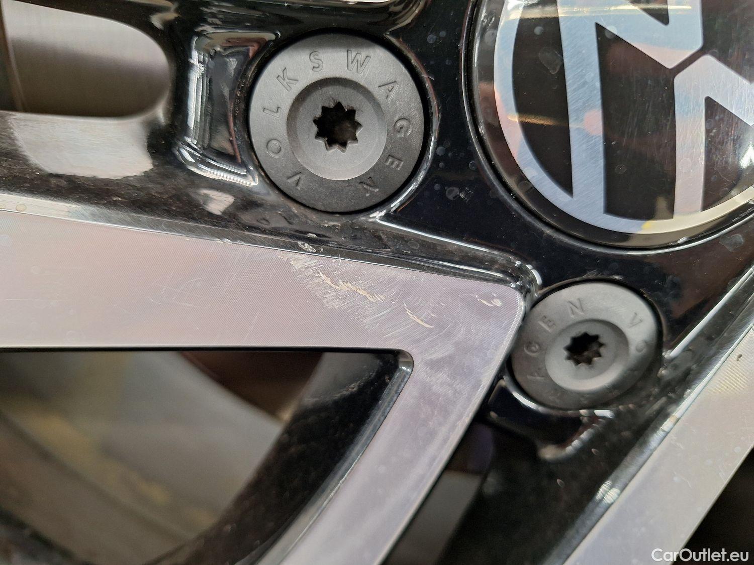  Volkswagen  T-ROC VW,  '17, Volkswagen  1.5 TSI Active 5d #8