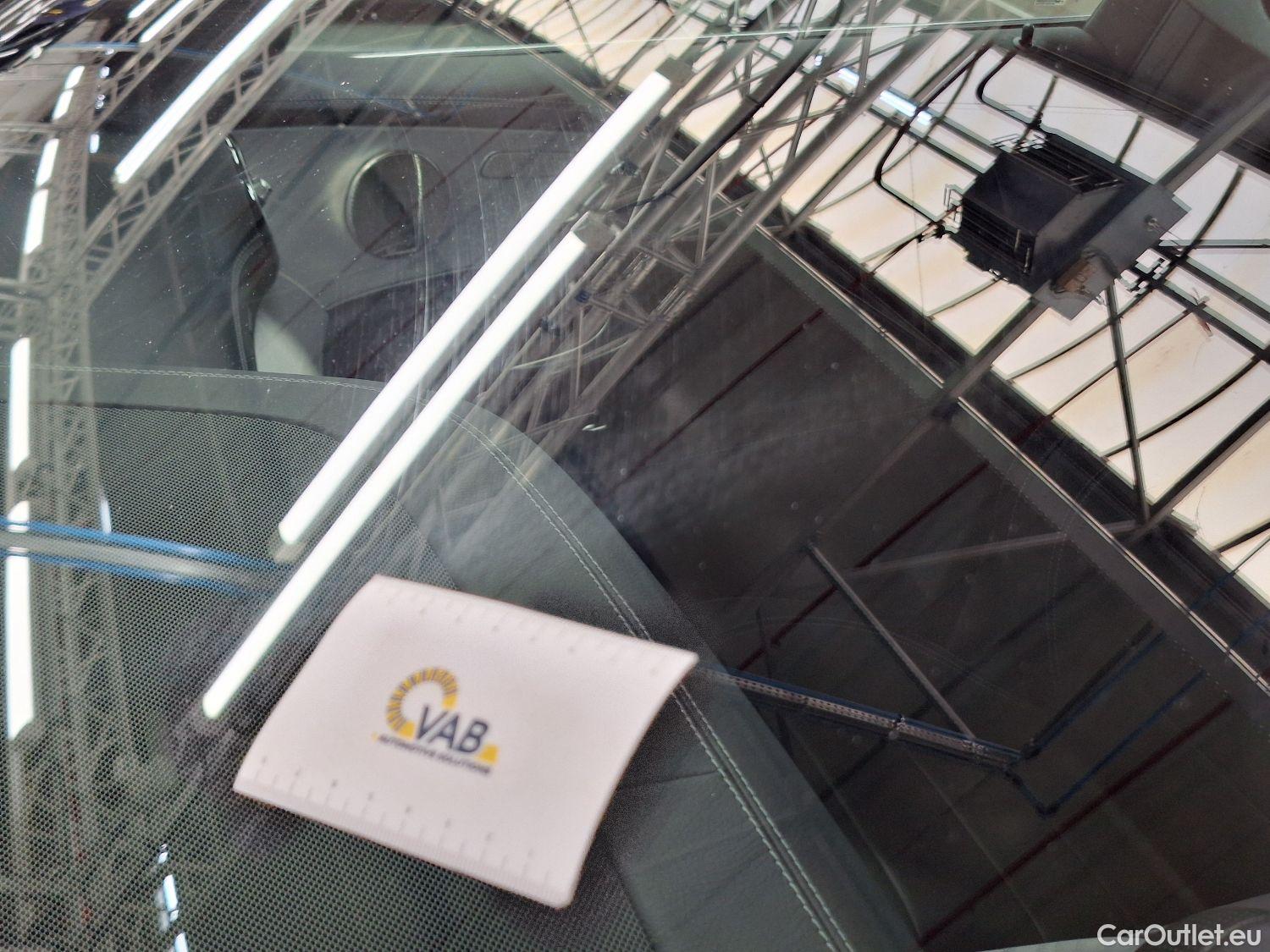  Mercedes  E-Klasse Mercedes, E-Clas Br FL'20 PHEV, Mercedes-Benz  Break E 300 de AMG Line 5d #50