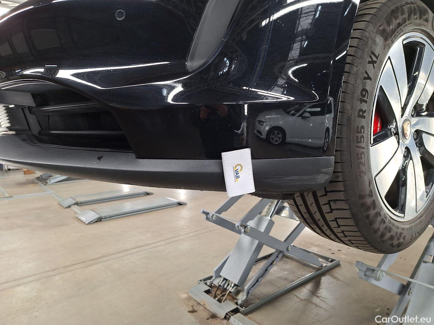  Porsche  Taycan Porsche,  BEV, Porsche  4S 4d #9