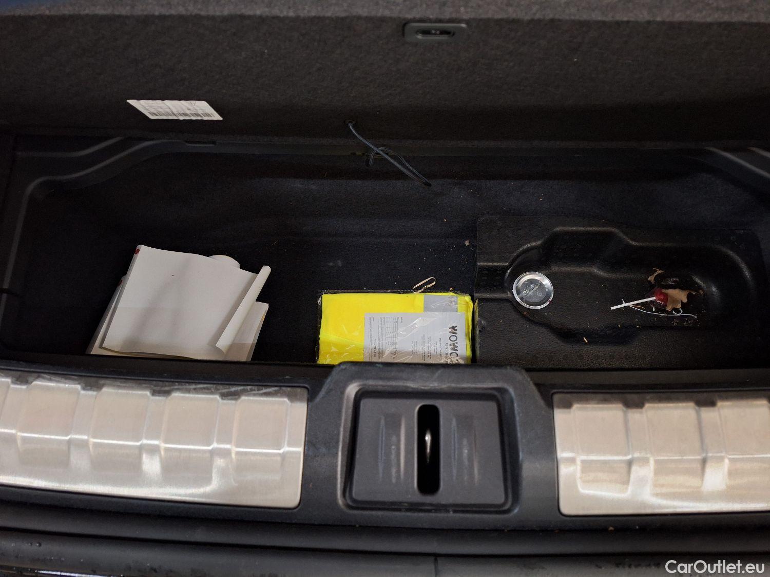  Porsche  Taycan Porsche,  BEV, Porsche  4S 4d #1