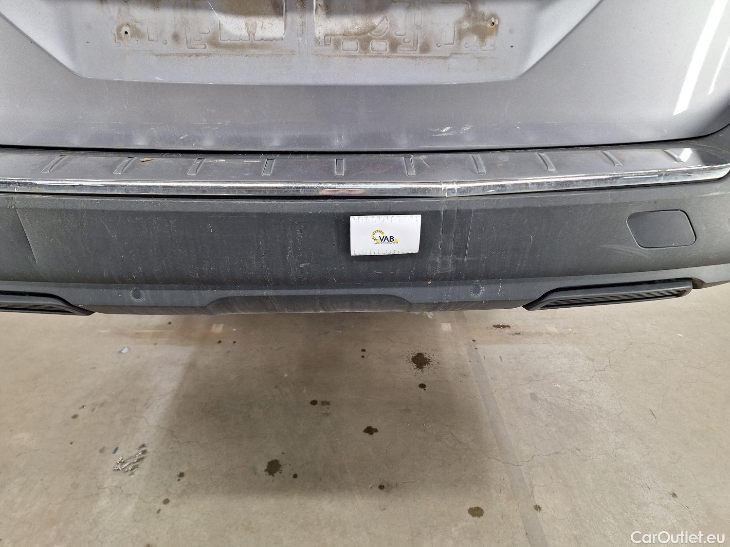  Peugeot  5008 Peugeot,  '16, Peugeot  1.5 BlueHDi 96kW S&S EAT8 Allure 5d #28