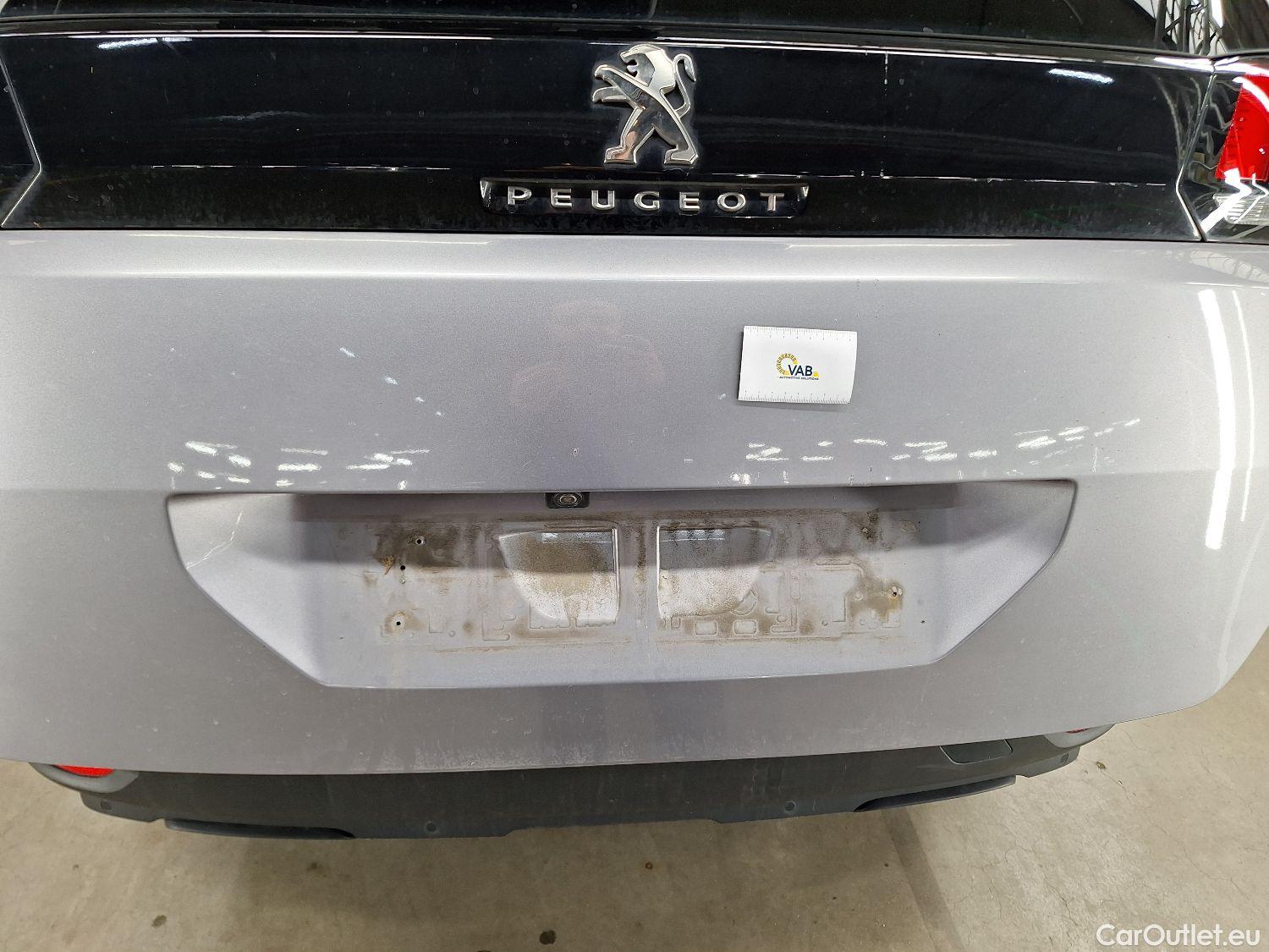  Peugeot  5008 Peugeot,  '16, Peugeot  1.5 BlueHDi 96kW S&S EAT8 Allure 5d #52