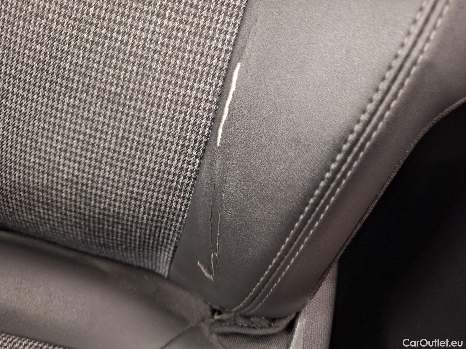  Peugeot  5008 Peugeot,  '16, Peugeot  1.5 BlueHDi 96kW S&S EAT8 Allure 5d #65