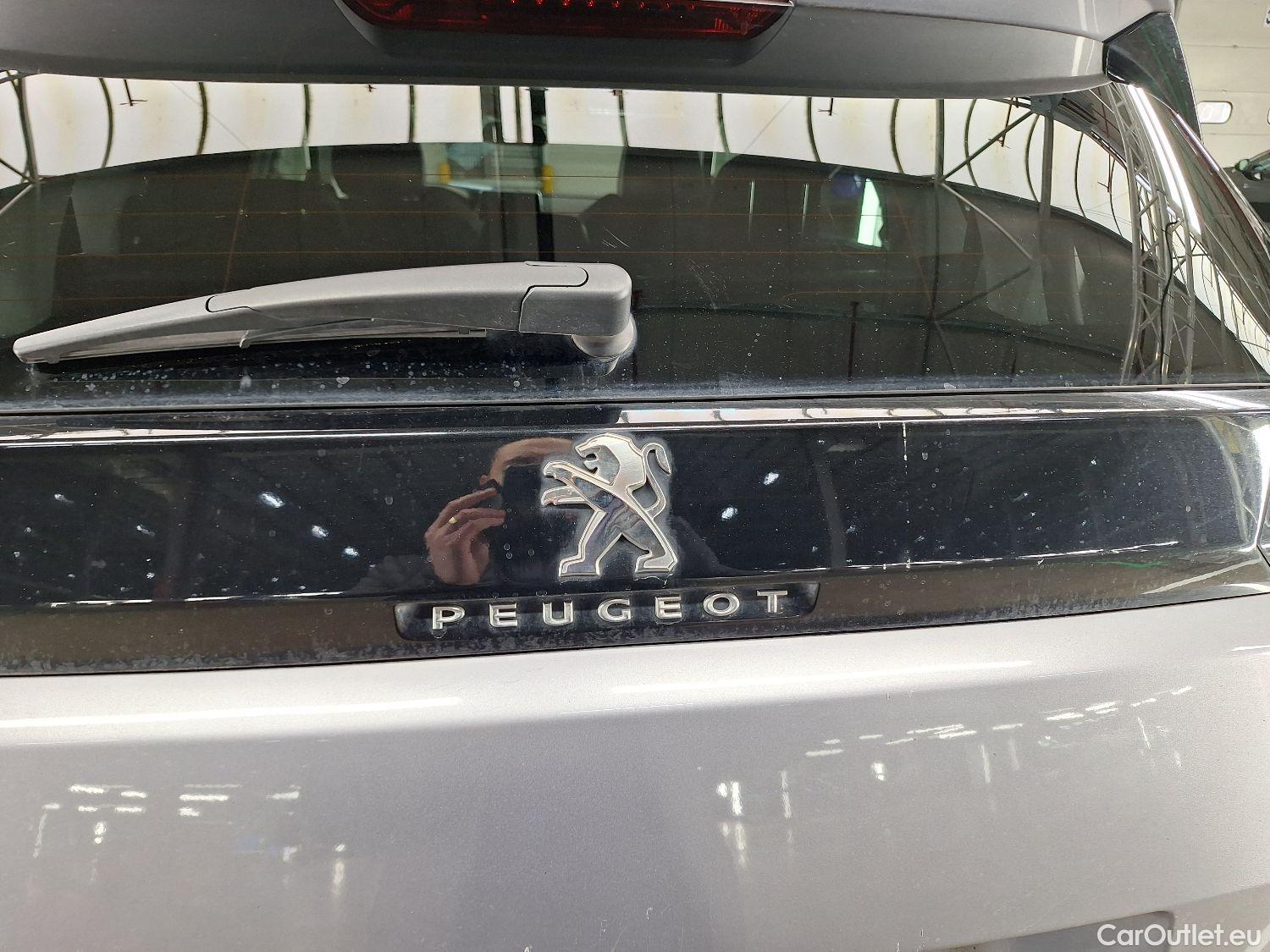  Peugeot  5008 Peugeot,  '16, Peugeot  1.5 BlueHDi 96kW S&S EAT8 Allure 5d #55