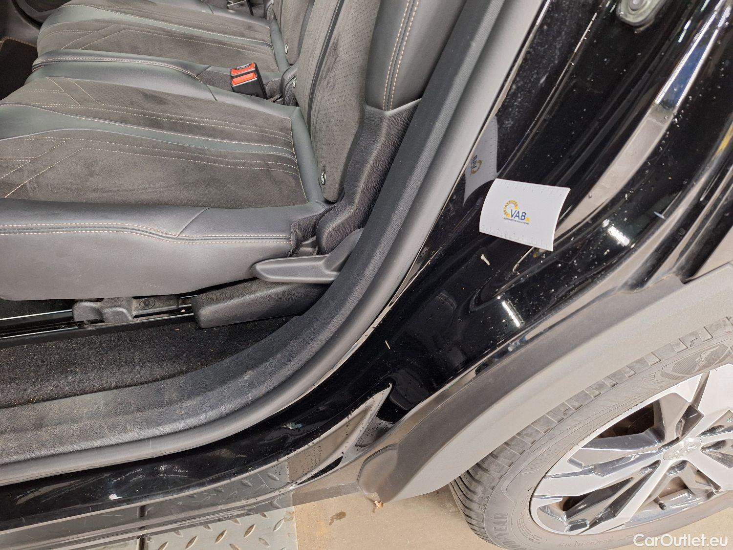  Peugeot  5008 Peugeot,  FL'20, Peugeot  1.5 BlueHDi 96kW S&S EAT8 GT 5d #48