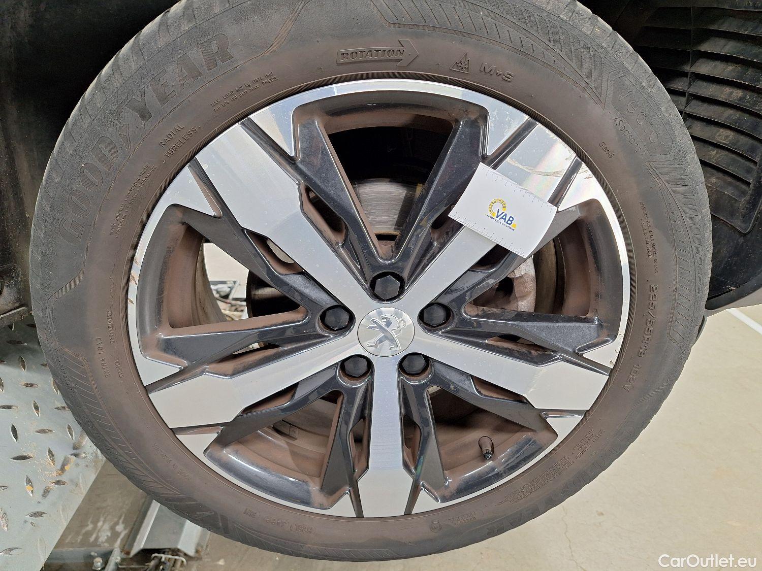  Peugeot  5008 Peugeot,  FL'20, Peugeot  1.5 BlueHDi 96kW S&S EAT8 GT 5d #1