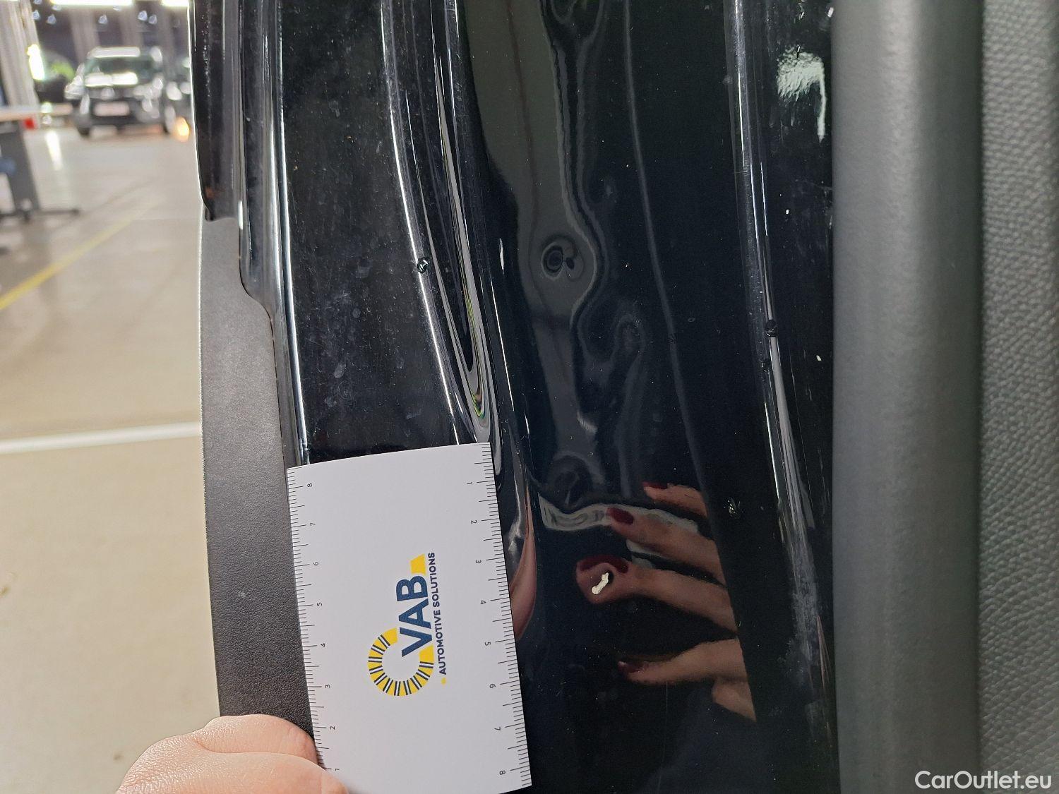  Peugeot  5008 Peugeot,  FL'20, Peugeot  1.5 BlueHDi 96kW S&S EAT8 GT 5d #24