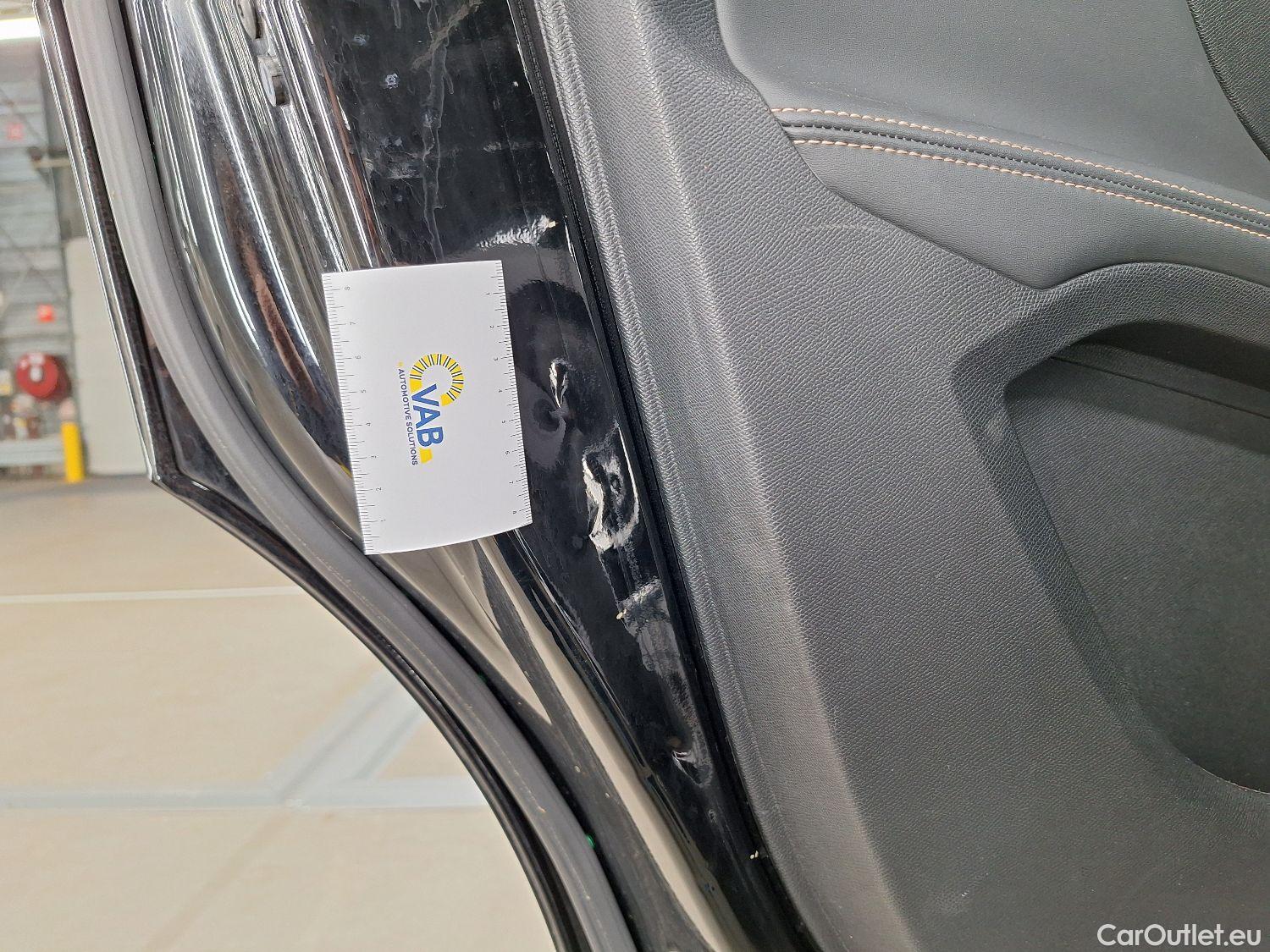  Peugeot  5008 Peugeot,  FL'20, Peugeot  1.5 BlueHDi 96kW S&S EAT8 GT 5d #47