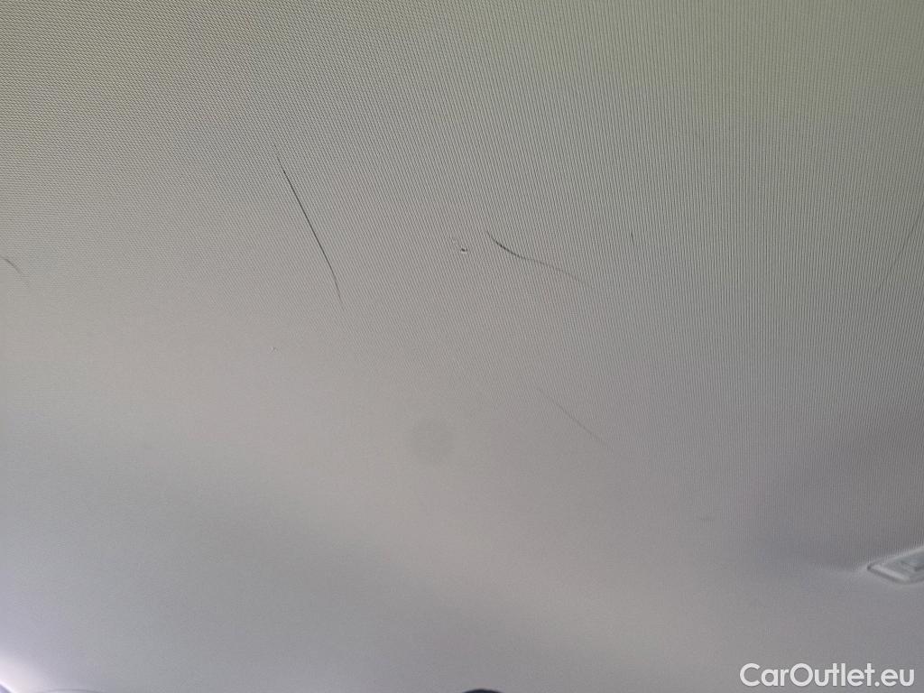  Volkswagen  Polo VOLKSWAGEN  / 2021 / 5P / berlina con portón Life 1.0 TSI 70kW (95CV) #3