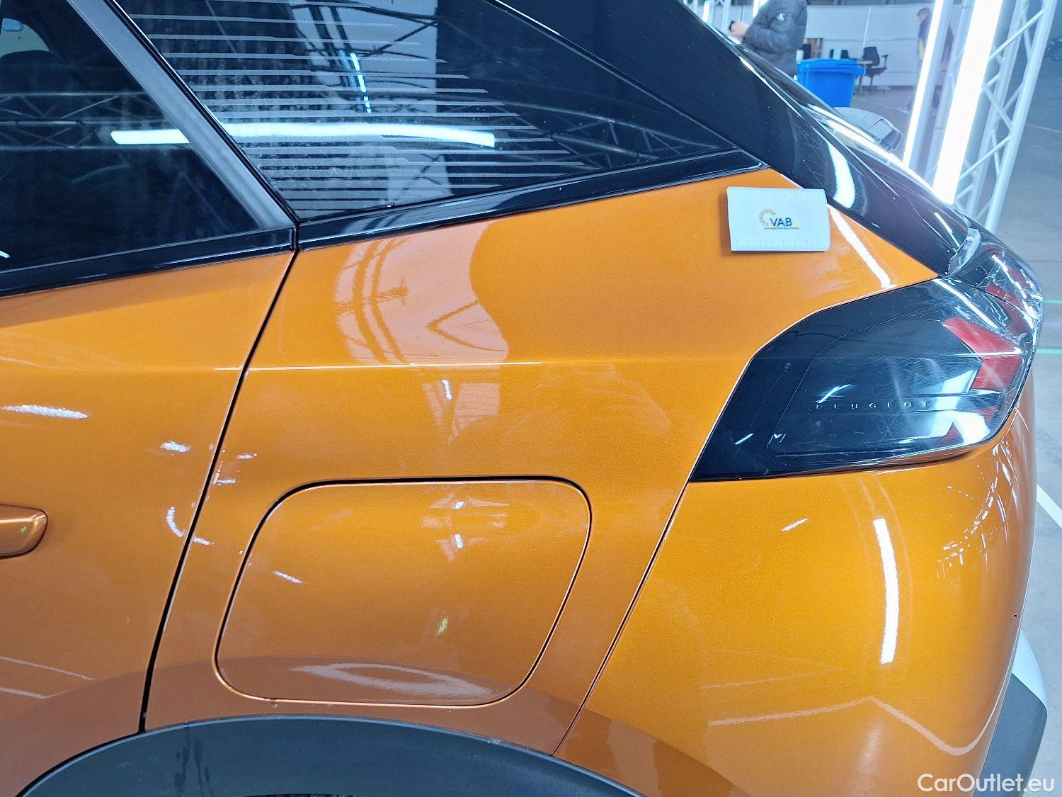  Peugeot  2008 Peugeot,  '19, Peugeot  1.2 Puretech 96kW S&S EAT8 GT Line 5d #22