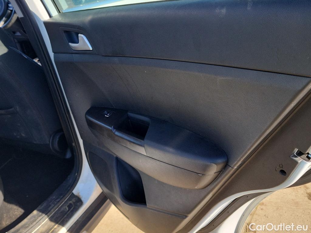  KIA  Sportage KIA  / 2018 / 5P / todoterreno 1.6 MHEV Business 100kW (136CV) 4x2 #35