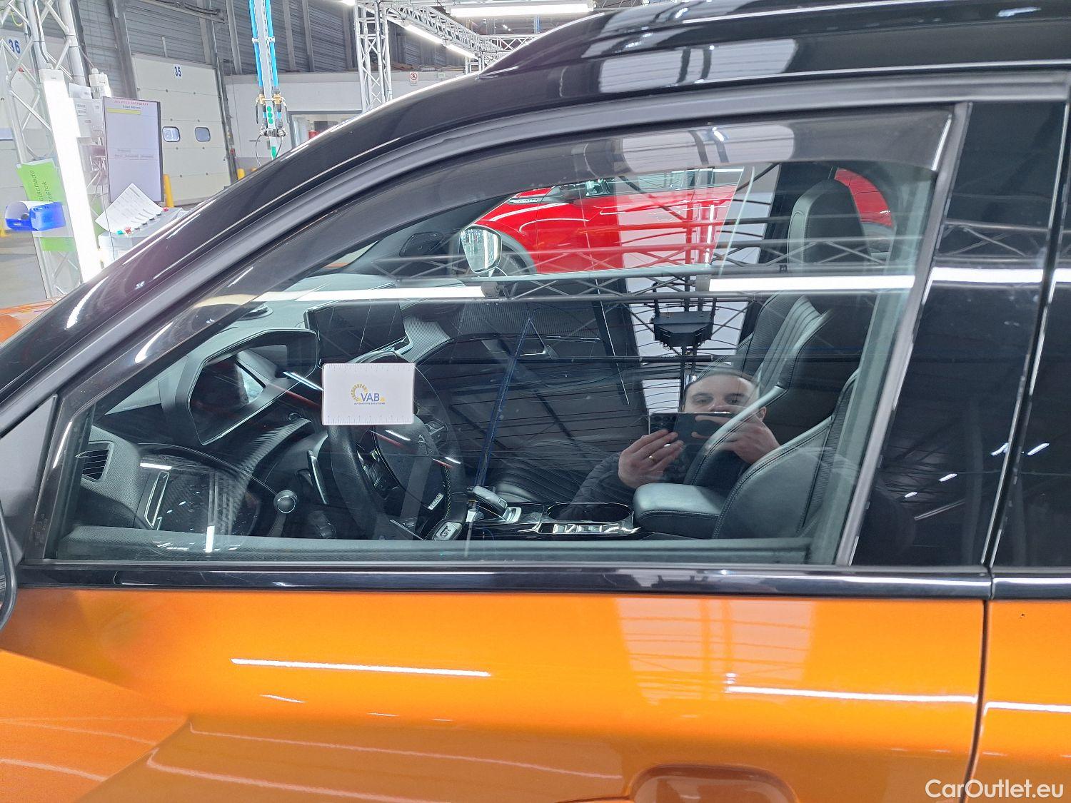  Peugeot  2008 Peugeot,  '19, Peugeot  1.2 Puretech 96kW S&S EAT8 GT Line 5d #20