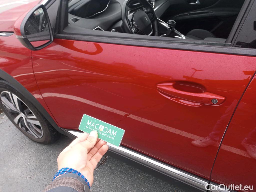  Peugeot  3008 PEUGEOT  / 2020 / 5P / todoterreno 1.2 PureTech 96KW S&S Allure Pack  #14