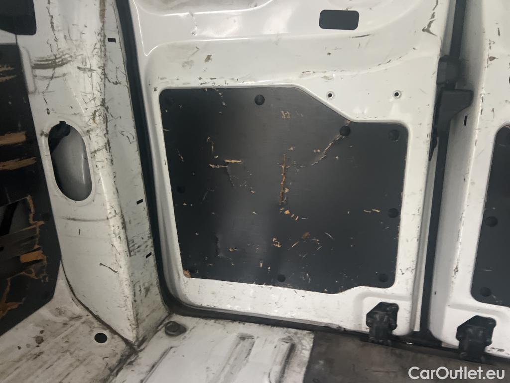  Opel  Vivaro OPEL  / 2019 / 4P / furgón 2.0 Diésel 88kW (120CV) L Inc. Select #38