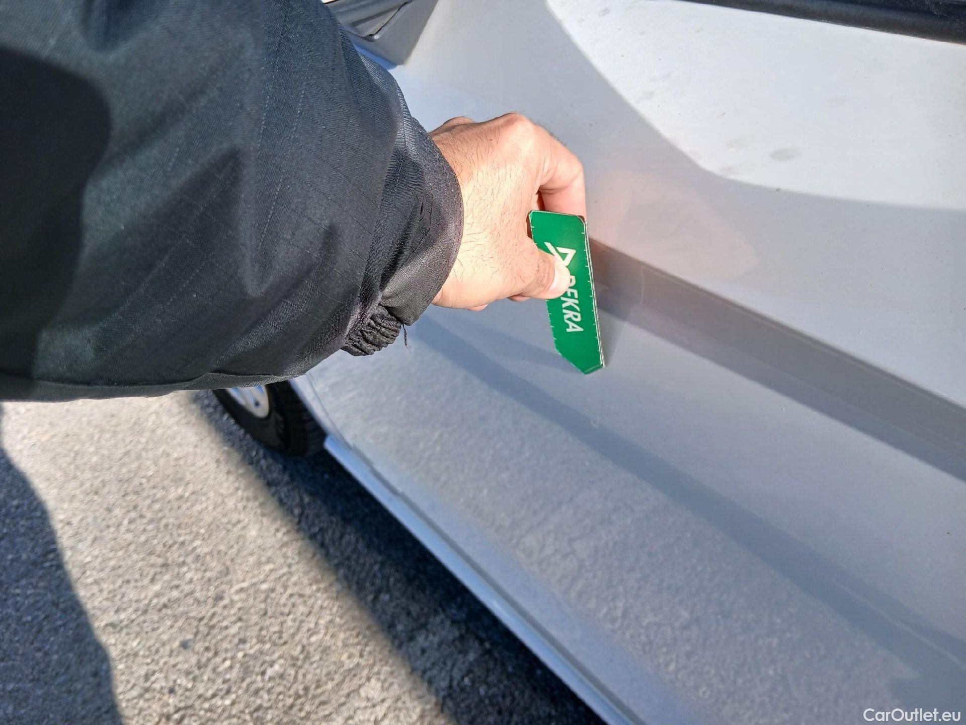  Seat  Ibiza SEAT  / 2017 / 5P / berlina con portón 1.0 TGI 66kW (90CV) Style Go2 GNC #5