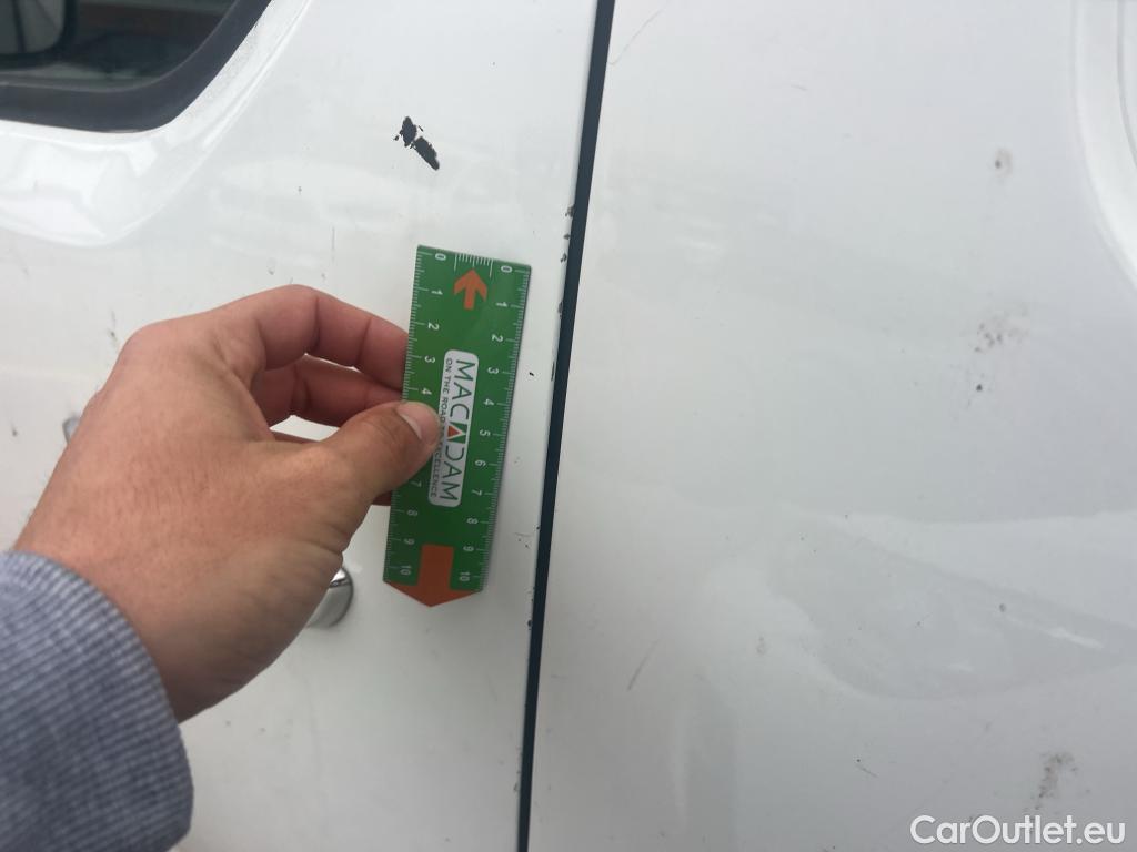  Opel  Vivaro OPEL  / 2019 / 4P / furgón 2.0 Diésel 88kW (120CV) L Inc. Select #25