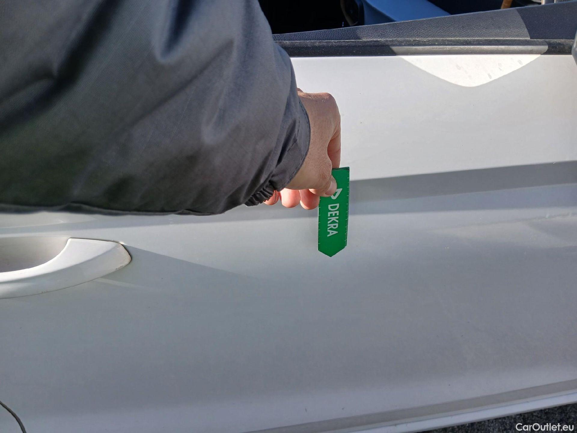  Seat  Ibiza SEAT  / 2017 / 5P / berlina con portón 1.0 TGI 66kW (90CV) Style Go2 GNC #13