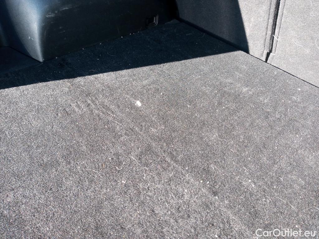  KIA  Sportage KIA  / 2018 / 5P / todoterreno 1.6 CRDi Concept 85kW (115CV) 4x2 #18