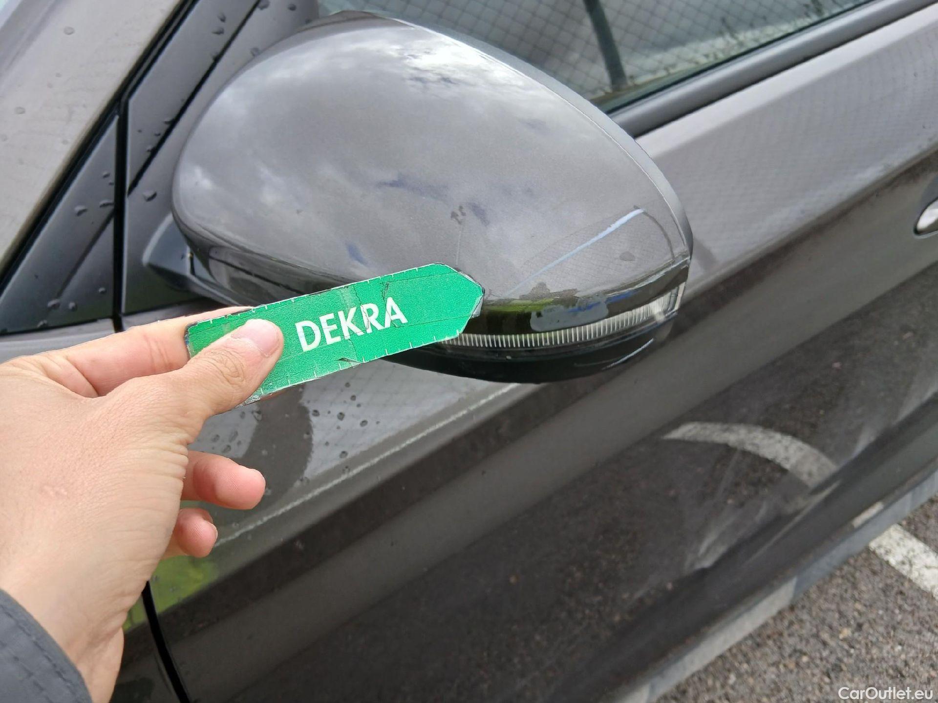  Hyundai  Tucson HYUNDAI  / 2018 / 5P / todoterreno 1.6 CRDI 85kW (116CV) 48V SLE 4X2(SP)(SL) #20