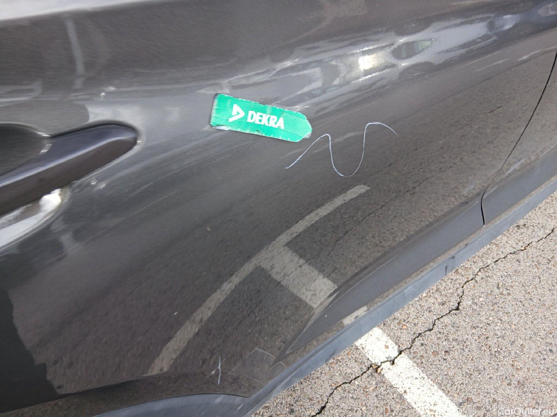  Hyundai  Tucson HYUNDAI  / 2018 / 5P / todoterreno 1.6 CRDI 85kW (116CV) 48V SLE 4X2(SP)(SL) #47