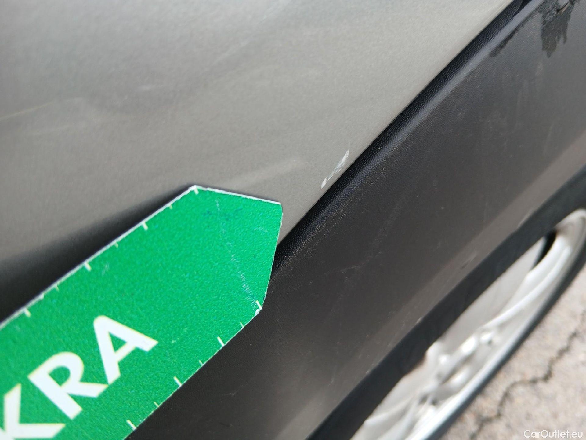  Mini  Cooper MINI MINI / 2021 / 5P / berlina con portón  5 PUERTAS #21