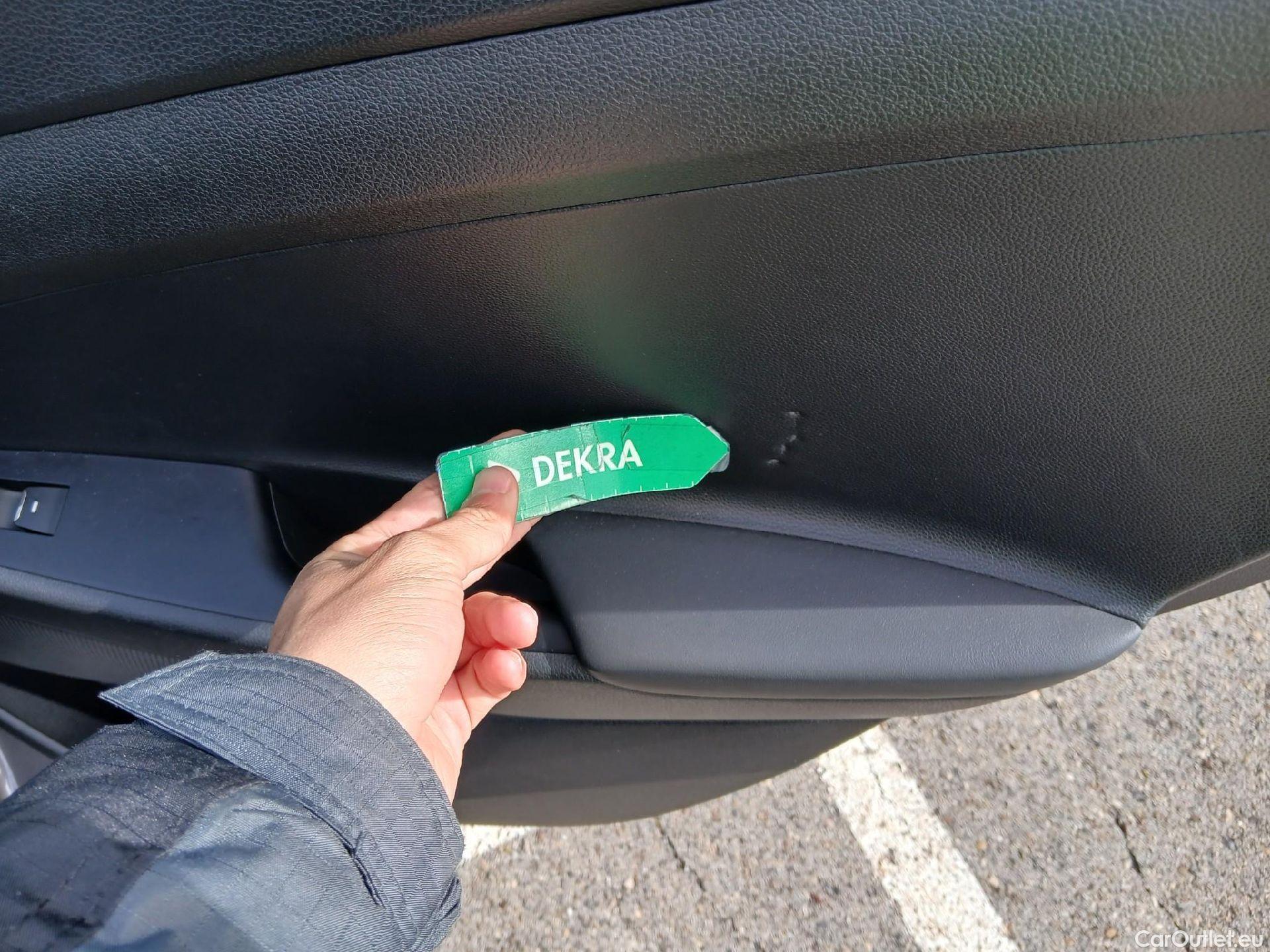  Hyundai  Tucson HYUNDAI  / 2018 / 5P / todoterreno 1.6 CRDI 85kW (116CV) 48V SLE 4X2(SP)(SL) #44