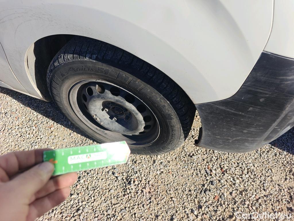  Peugeot  Expert PEUGEOT  / 2016 / 4P / furgón Furgón Pro 2.0 BlueHDi 120 S&S Standard (CX) #39