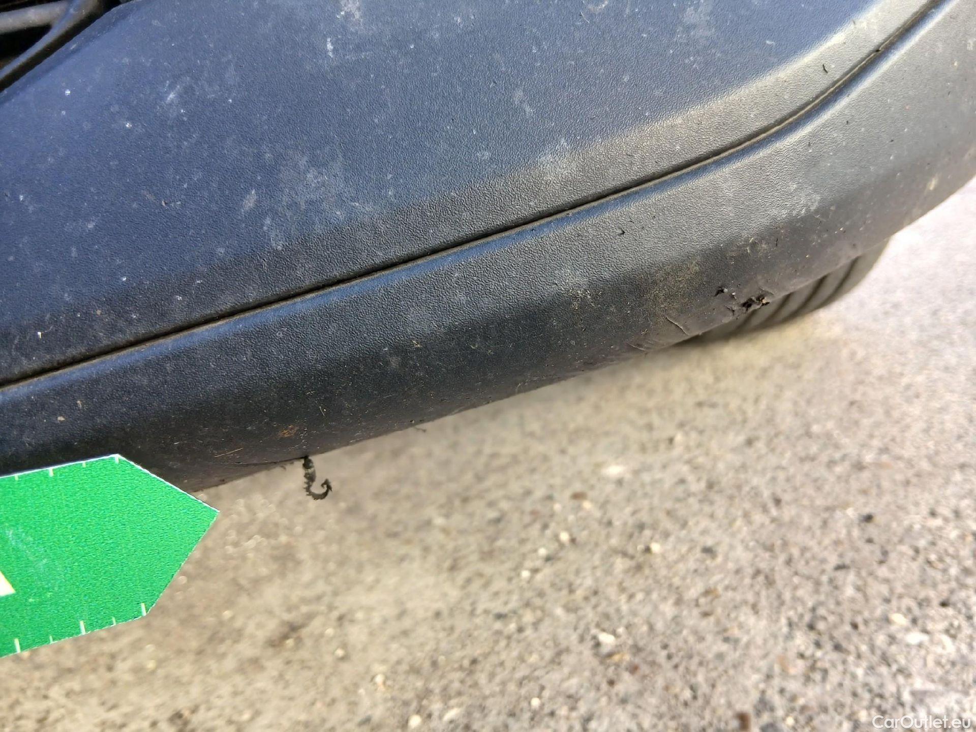  Peugeot  2008 PEUGEOT  / 2019 / 5P / todoterreno Active BlueHDI 81kW (110CV) #4