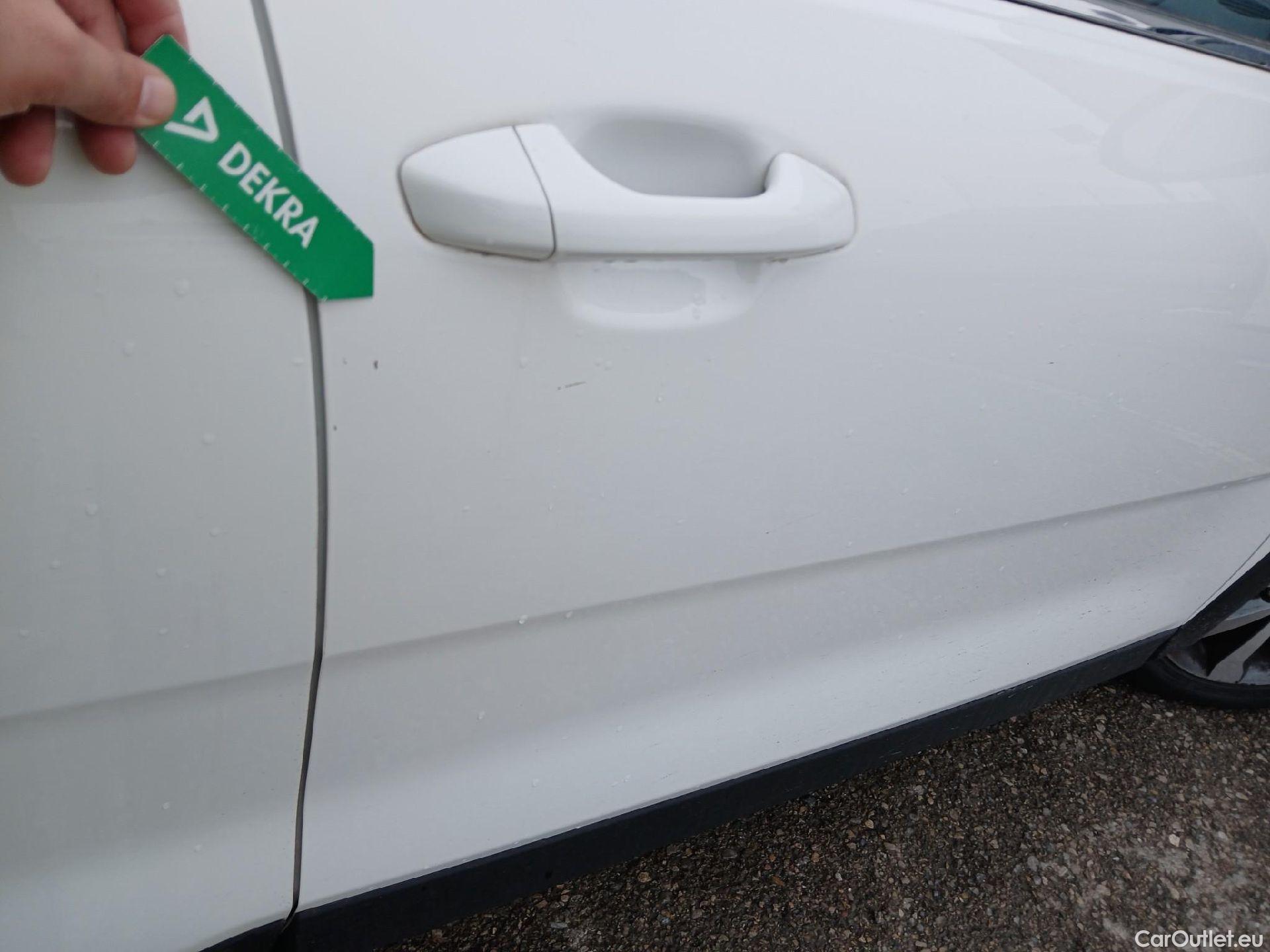  KIA  STONIC KIA  / 2017 / 5P / todoterreno 1.0 T-GDi 74kW (100CV) MHEV iMT Drive #37