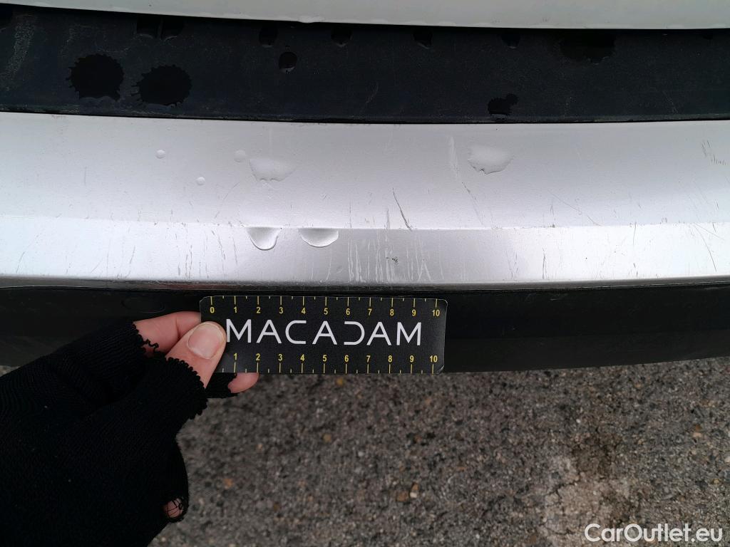  Peugeot  2008 PEUGEOT  / 2019 / 5P / todoterreno Active BlueHDI 81kW (110CV) #17