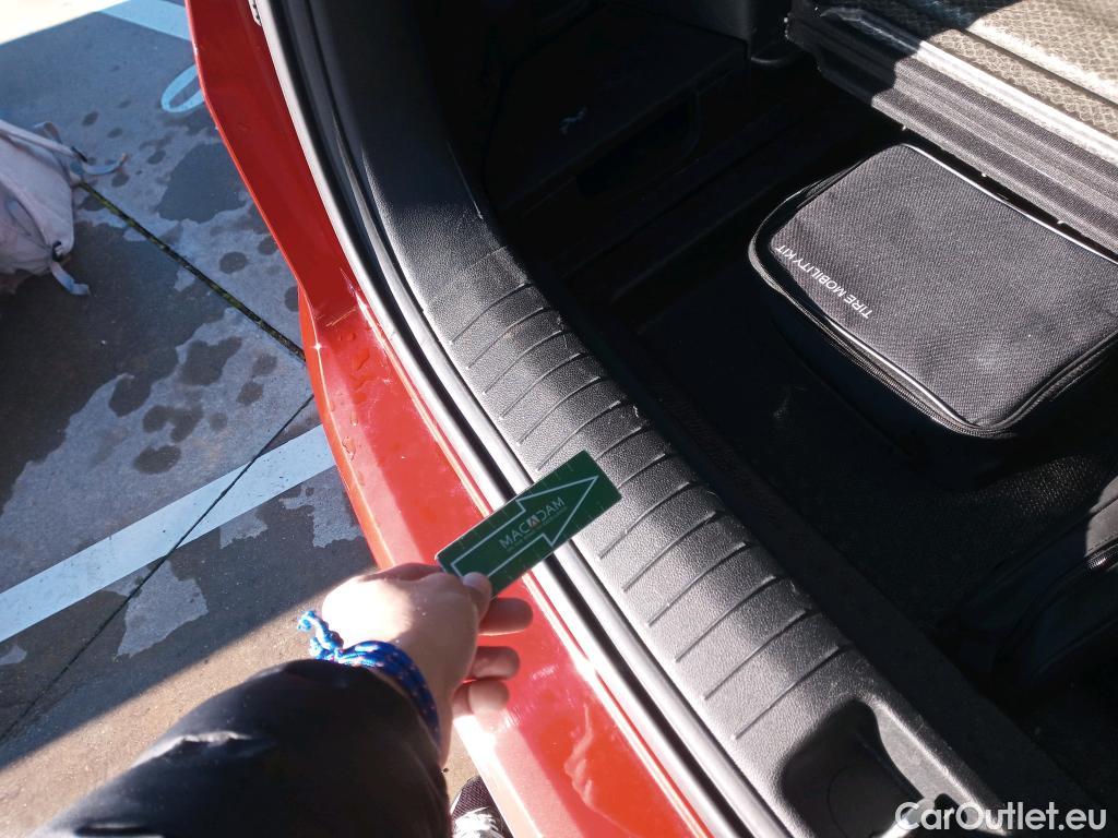  KIA  Sportage KIA  / 2018 / 5P / todoterreno 1.6 CRDi Concept 85kW (115CV) 4x2 #6