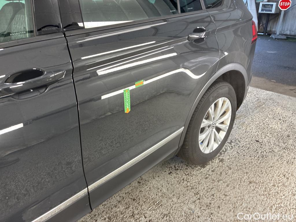  Volkswagen  Tiguan VOLKSWAGEN  / 2020 / 5P / SUV 1.4 eHybrid 245 DSG6 Life Business #16