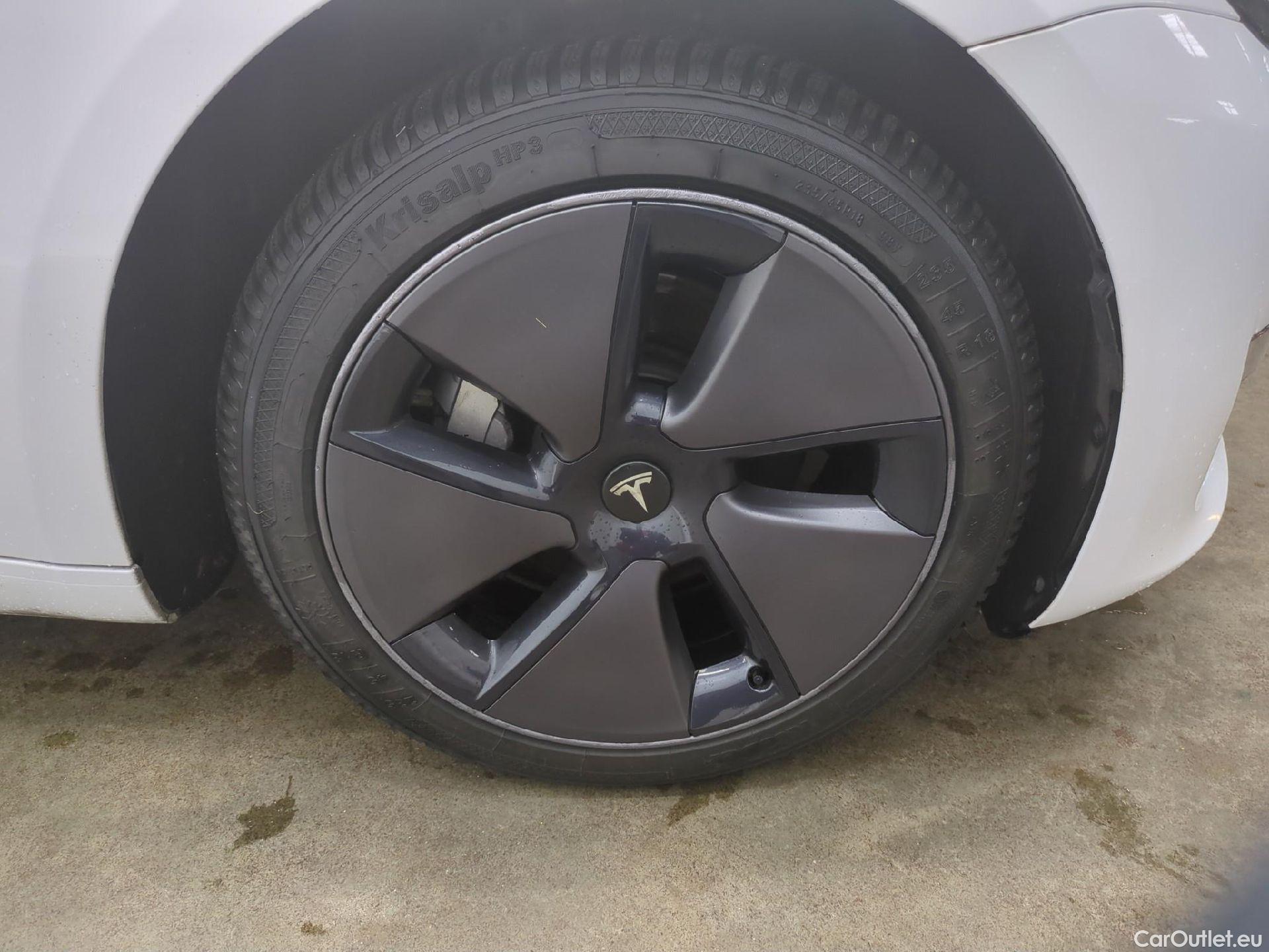  Tesla  Model 3 TESLA  / 2018 / 4P / Berline Grande Autonomie #17