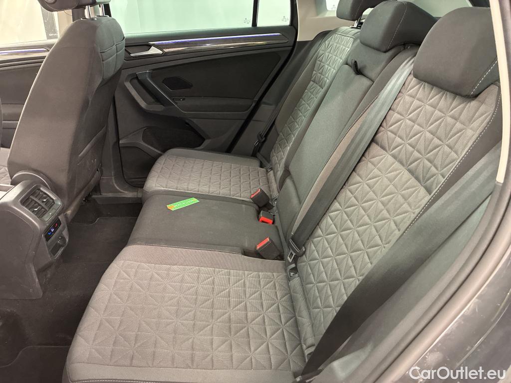  Volkswagen  Tiguan VOLKSWAGEN  / 2020 / 5P / SUV 1.4 eHybrid 245 DSG6 Life Business #3