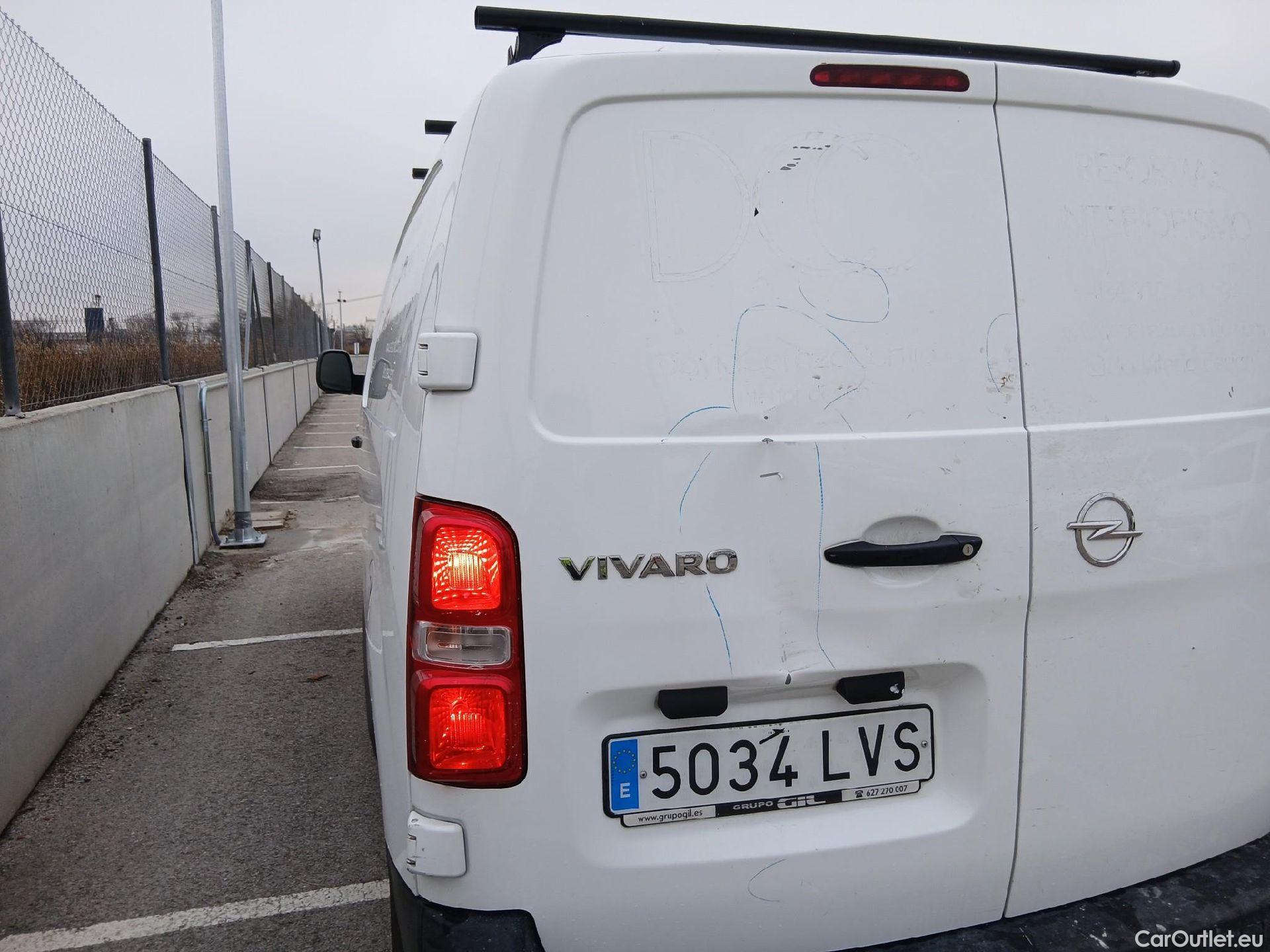  Opel  Vivaro OPEL  / 2019 / 4P / furgón 1.5 Diésel 74kW(100CV)M Std Exp #24
