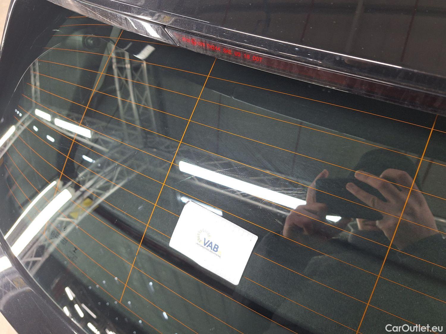  Bmw  Serie 1 BMW, 1-serie '19, BMW 1 Reeks Hatch 116d (85 kW) 5d #32