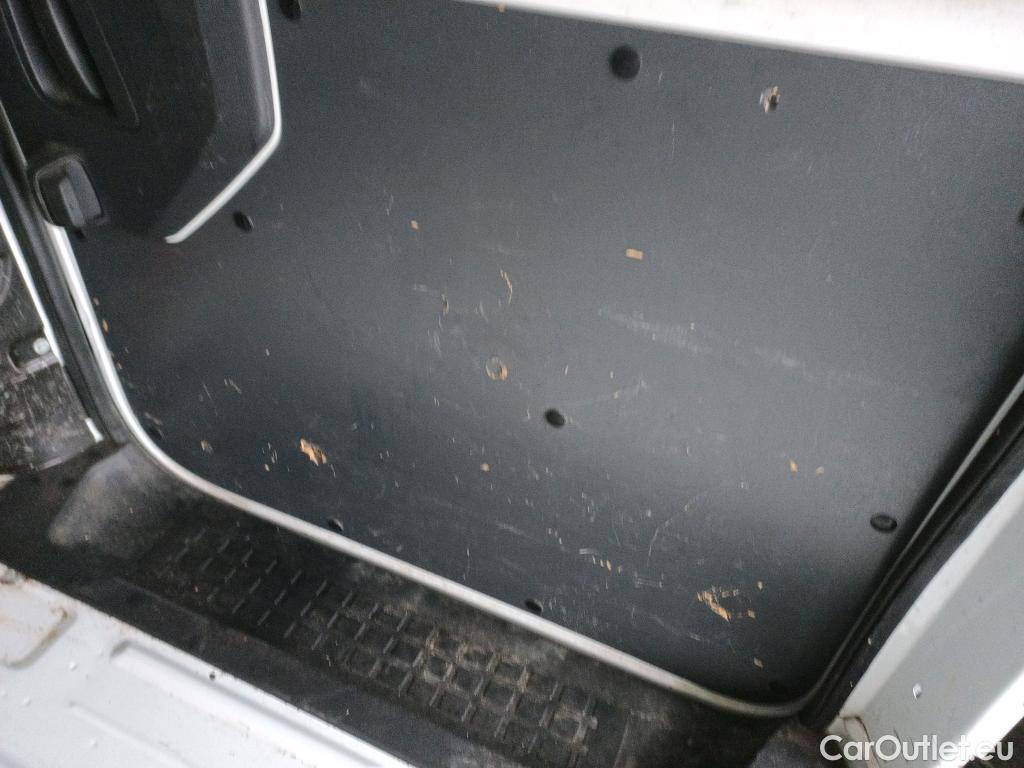  Opel  Vivaro OPEL  / 2019 / 4P / furgón 2.0 Diésel 110kW/150CV M Inc Innovation #21