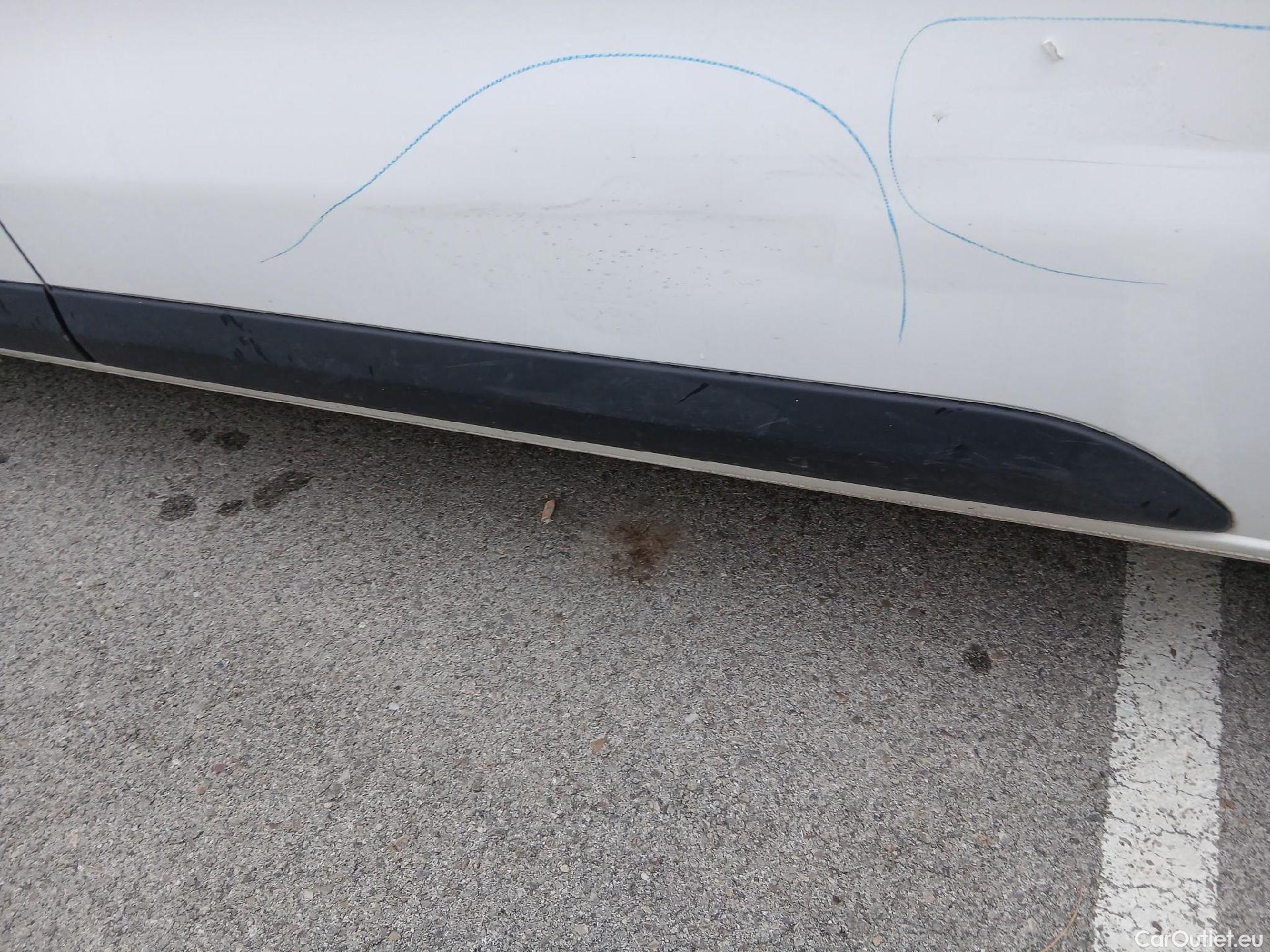  Opel  Vivaro OPEL  / 2019 / 4P / furgón 1.5 Diésel 74kW(100CV)M Std Exp #21