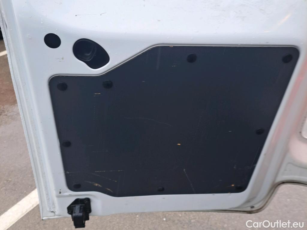  Peugeot  Expert PEUGEOT  / 2016 / 4P / furgón Furgón Premium 1.5 BlueHDi 100 Standard (AC) #26