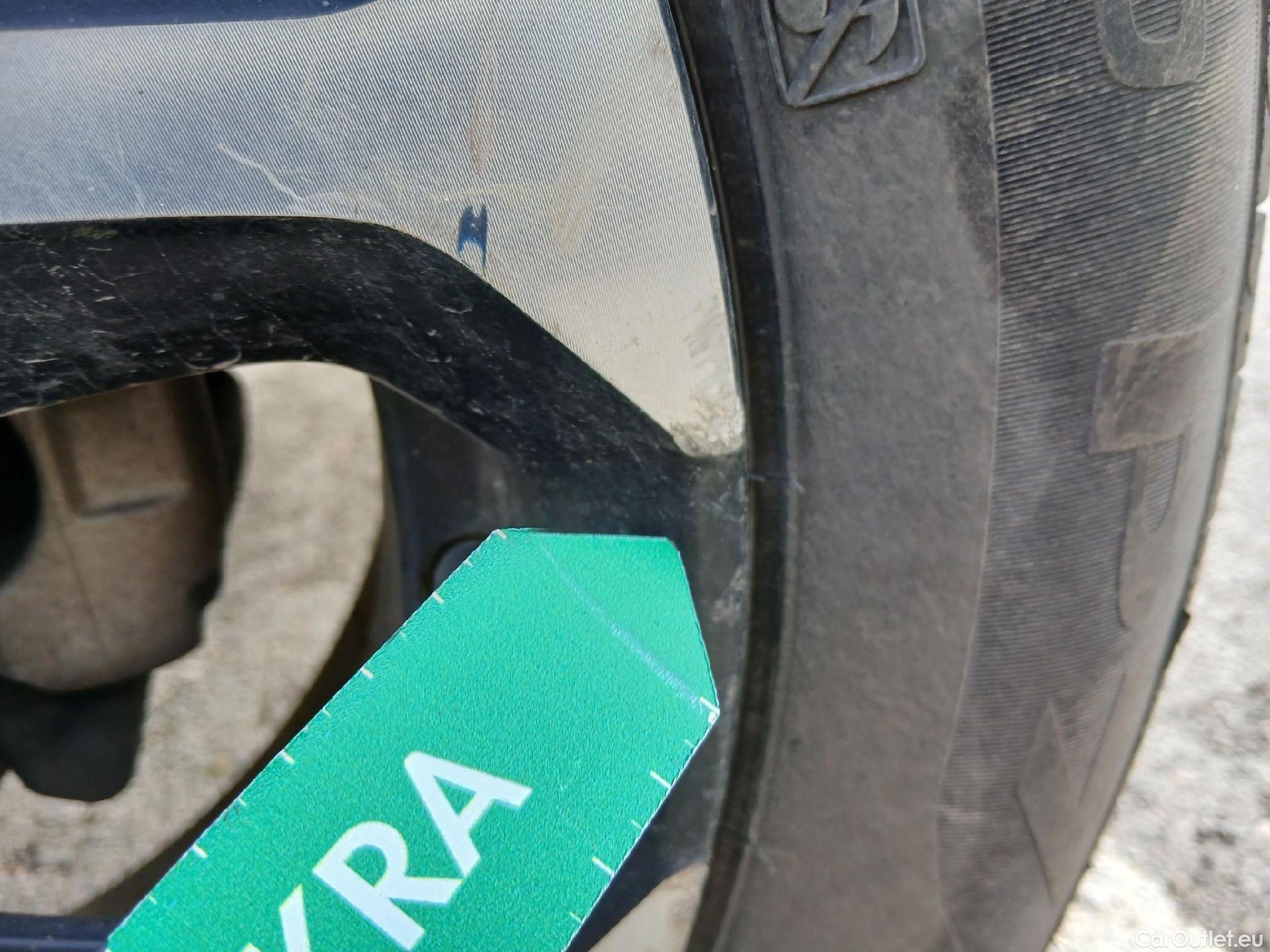  Citroen  C3 CITROEN  Aircross / 2021 / 5P / todoterreno BlueHDi 81kW (110CV) S&S Feel Pack #17