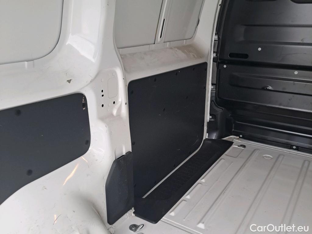  Peugeot  Expert PEUGEOT  / 2016 / 4P / furgón Furgón Premium 1.5 BlueHDi 100 Standard (AC) #19