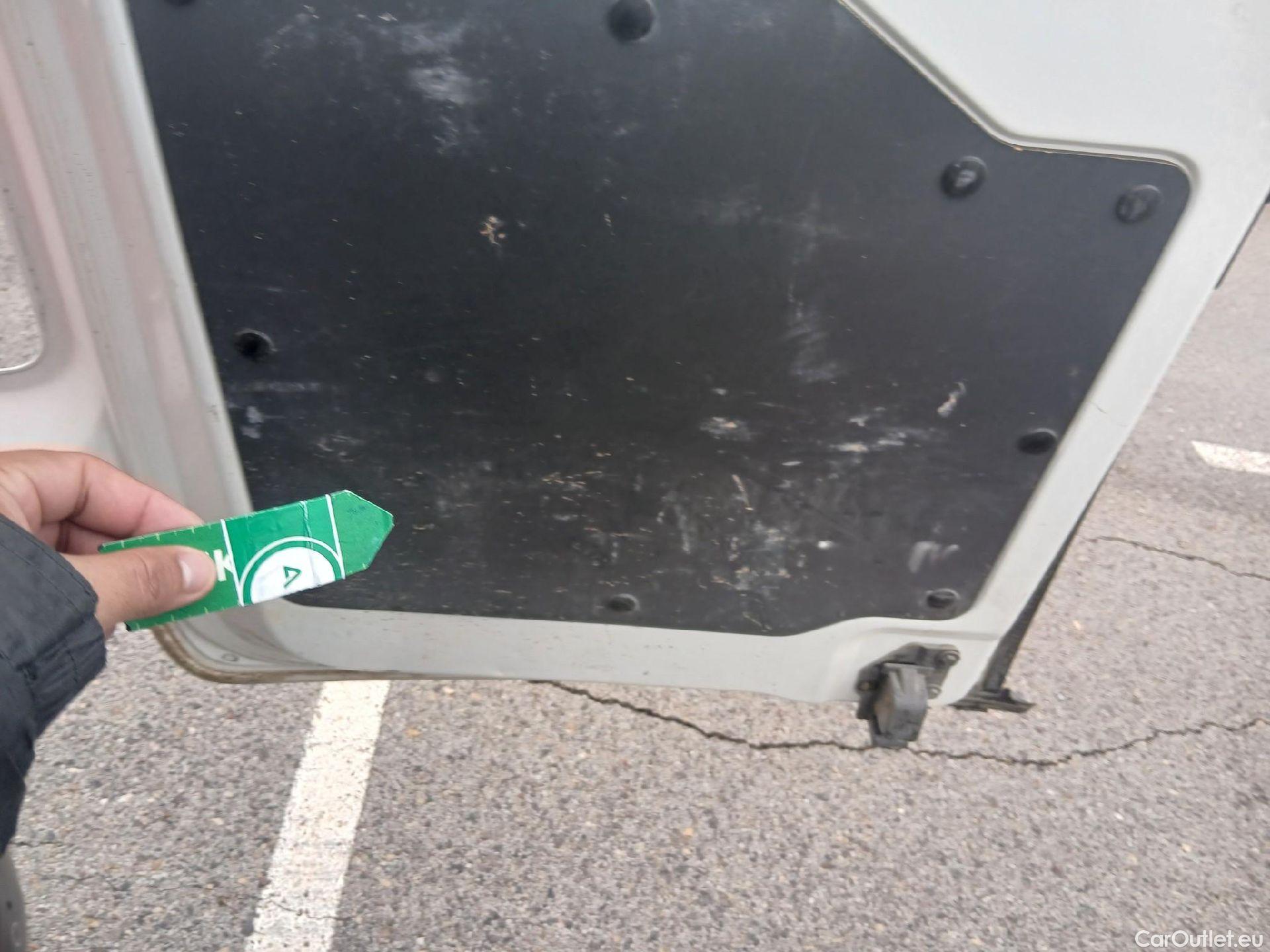  Peugeot  Expert PEUGEOT  / 2016 / 4P / furgón Furgón Premium 1.5 BlueHDi 100 Standard (AC) #5