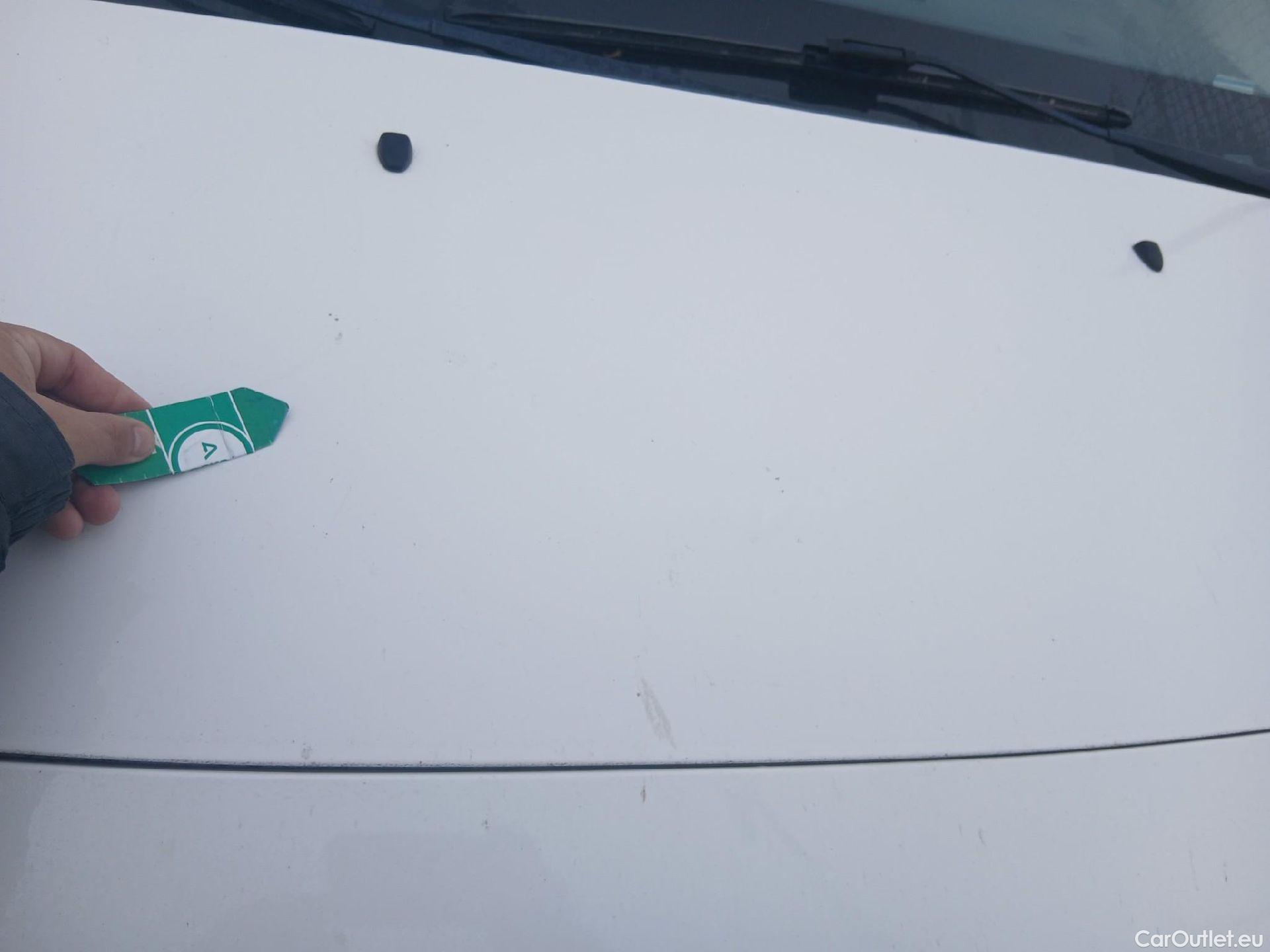  Peugeot  Expert PEUGEOT  / 2016 / 4P / furgón Furgón Premium 1.5 BlueHDi 100 Standard (AC) #19