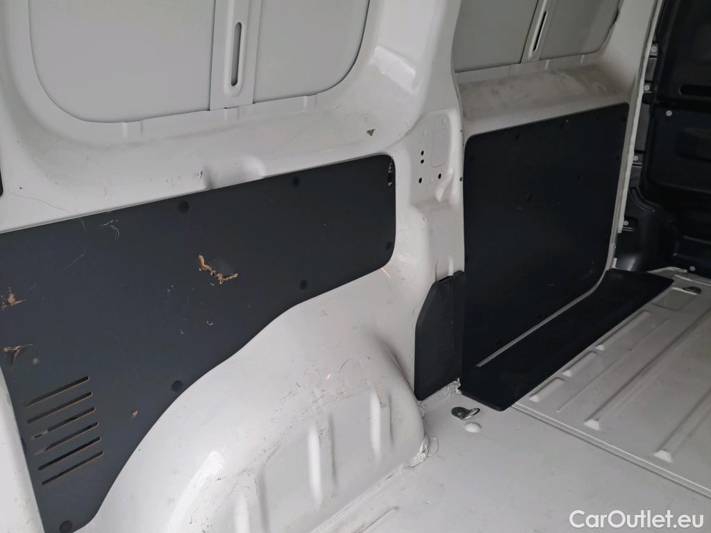  Peugeot  Expert PEUGEOT  / 2016 / 4P / furgón Furgón Premium 1.5 BlueHDi 100 Standard (AC) #36