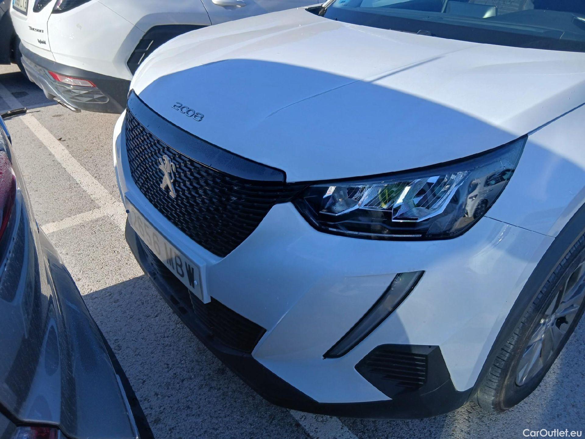  Peugeot  2008 PEUGEOT  / 2019 / 5P / todoterreno Active Pack BlueHDI 81kW (110CV) #9