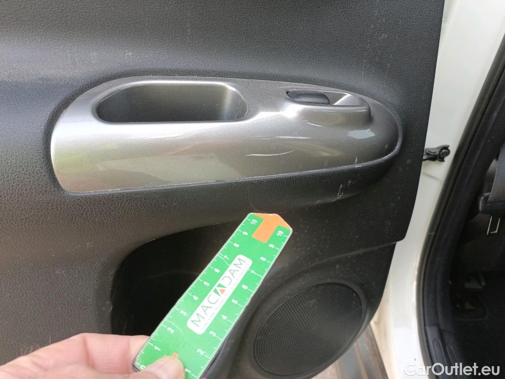  Nissan  Juke NISSAN  / 2014 / 5P / crossover G.E6D-Temp 83kW (112 CV) 5M/T ACENTA (CX) #16