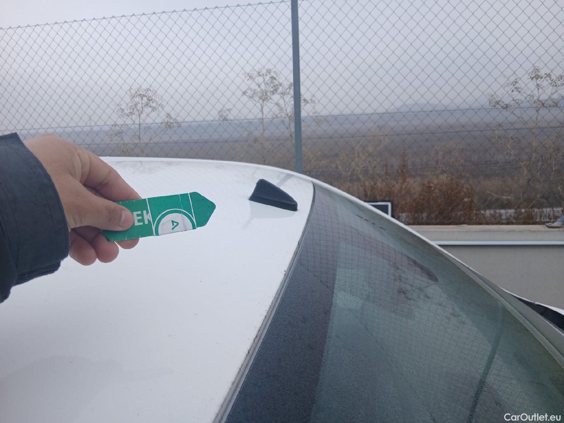  Peugeot  Expert PEUGEOT  / 2016 / 4P / furgón Furgón Premium 1.5 BlueHDi 100 Standard (AC) #26