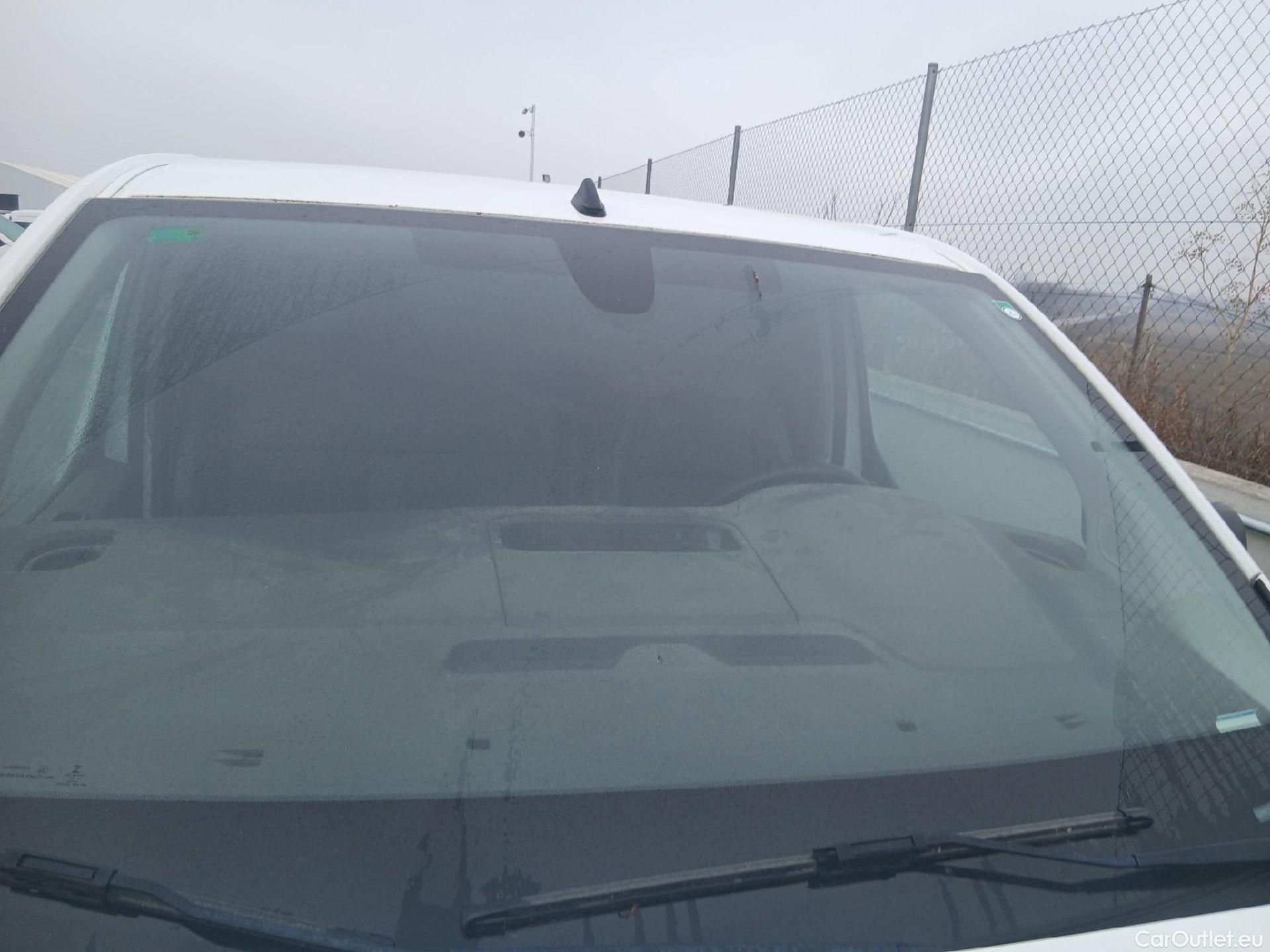  Peugeot  Expert PEUGEOT  / 2016 / 4P / furgón Furgón Premium 1.5 BlueHDi 100 Standard (AC) #21