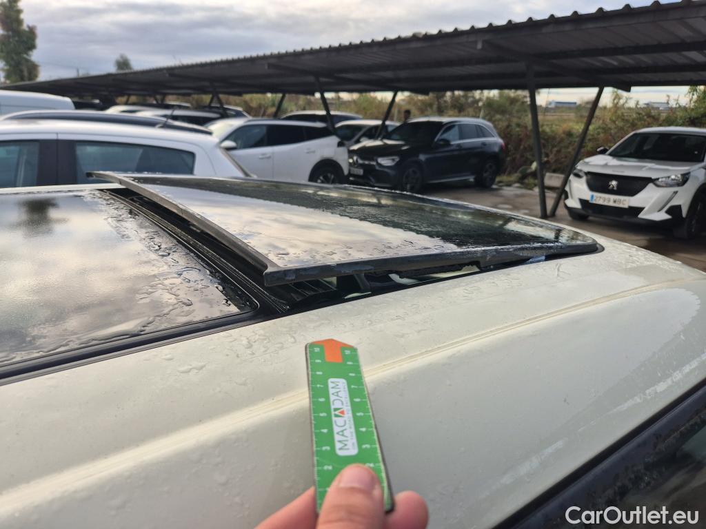  Mini  Cooper MINI MINI / 2014 / 5P / berlina con portón ONE 5 PUERTAS (CX) #32